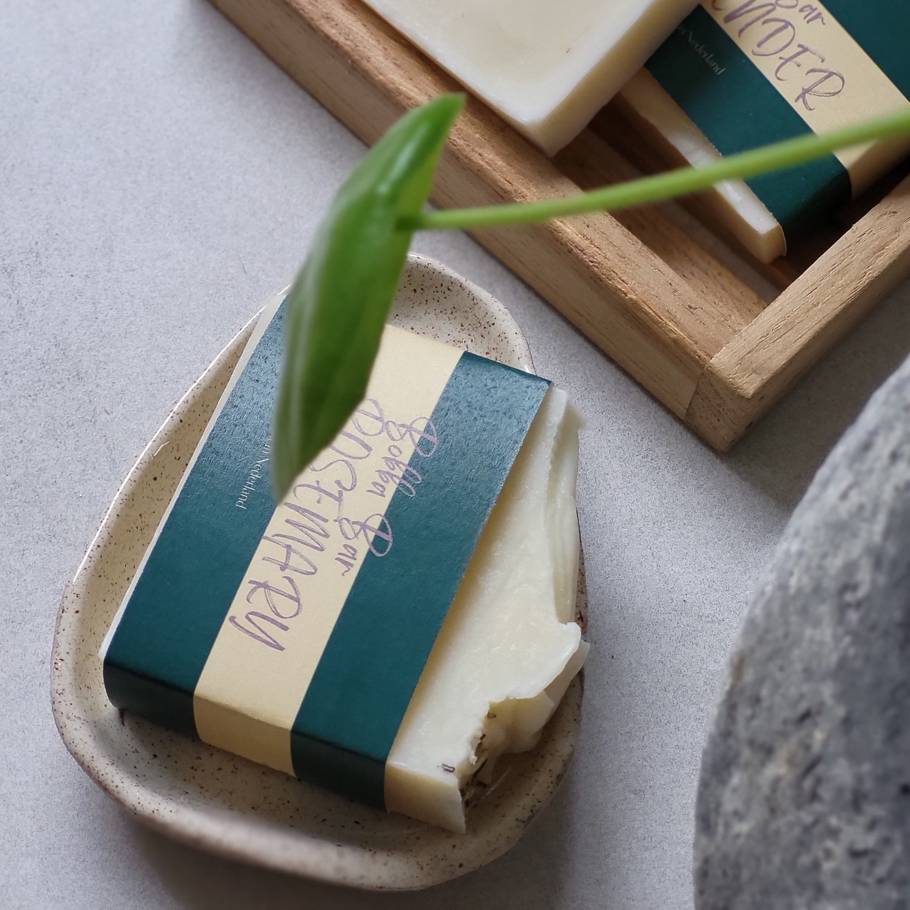 Upgrade jouw badkamer met een keramieken zeepbakje - Bobba Bars